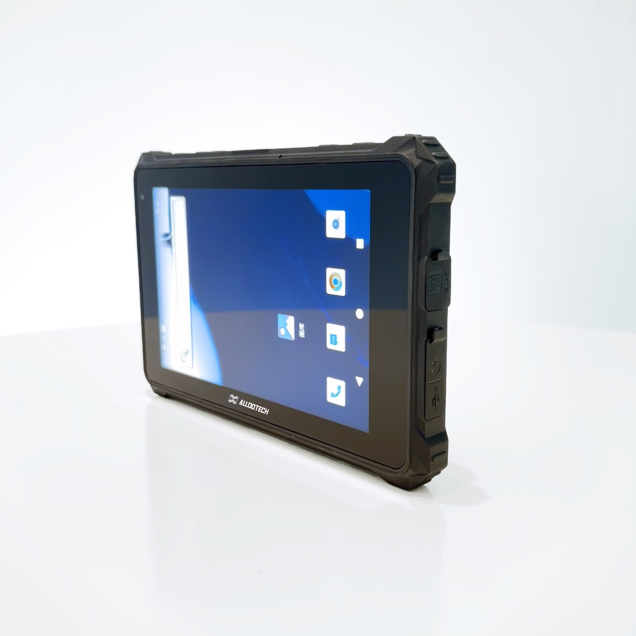 1000-nit rugged tablet