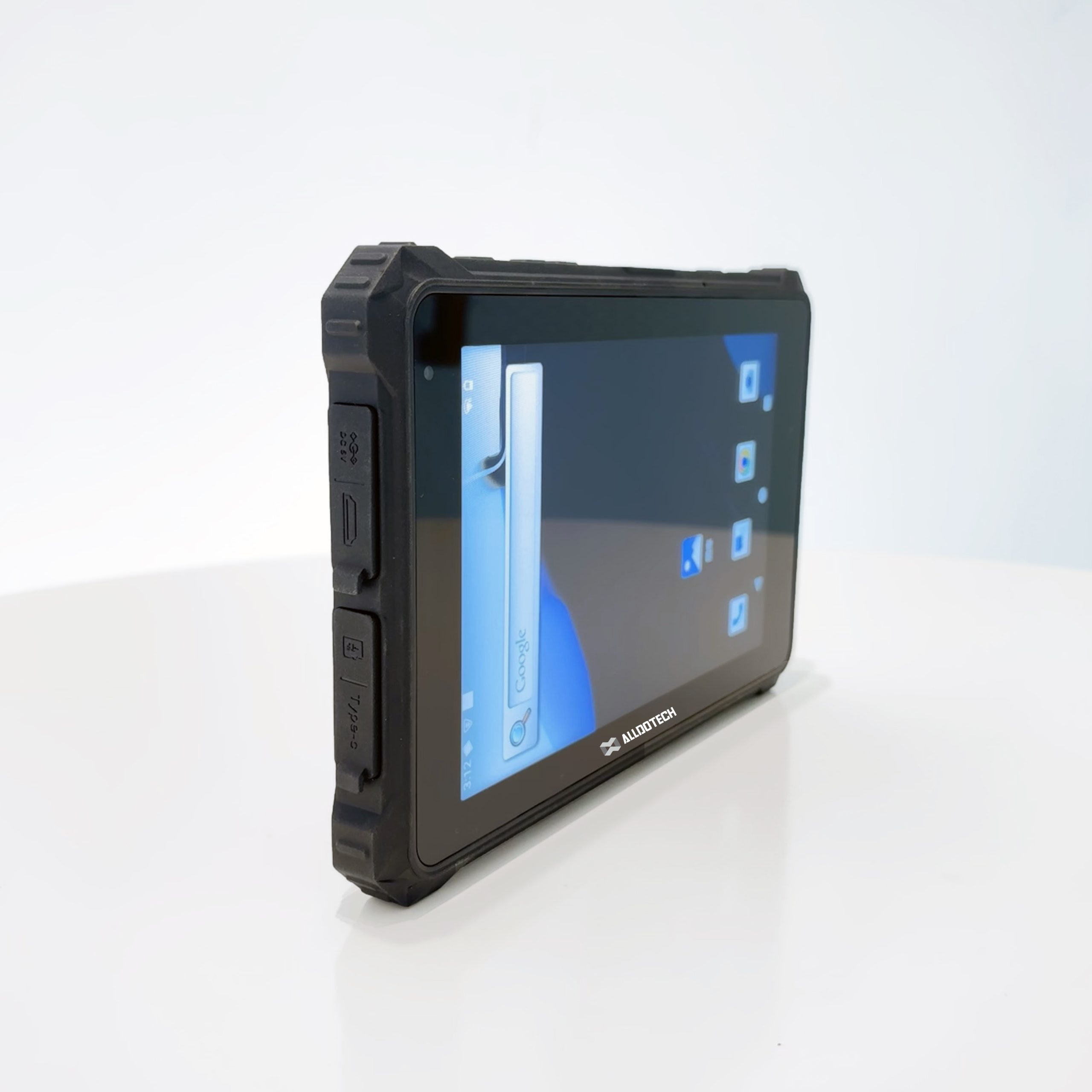 1000-nit rugged tablet